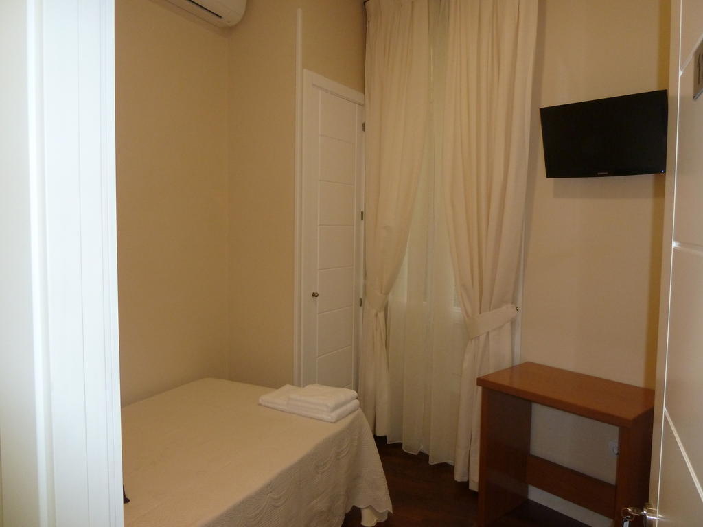 Hostal Mayor Madri Quarto foto